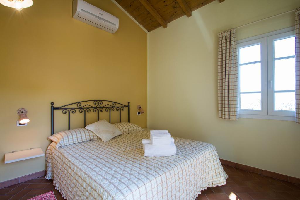 Diano Borello Agriturismo Ada Musso Ss חדר תמונה