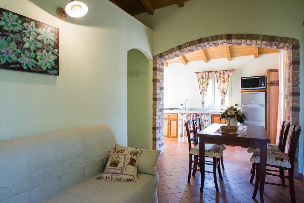 Diano Borello Agriturismo Ada Musso Ss חדר תמונה