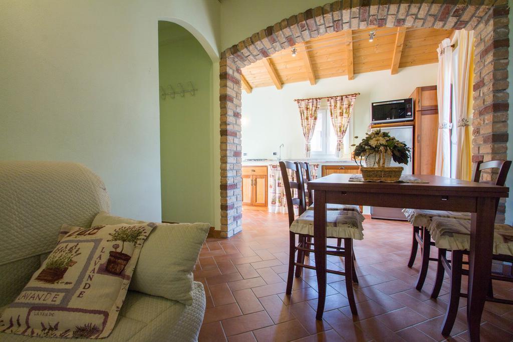 Diano Borello Agriturismo Ada Musso Ss חדר תמונה